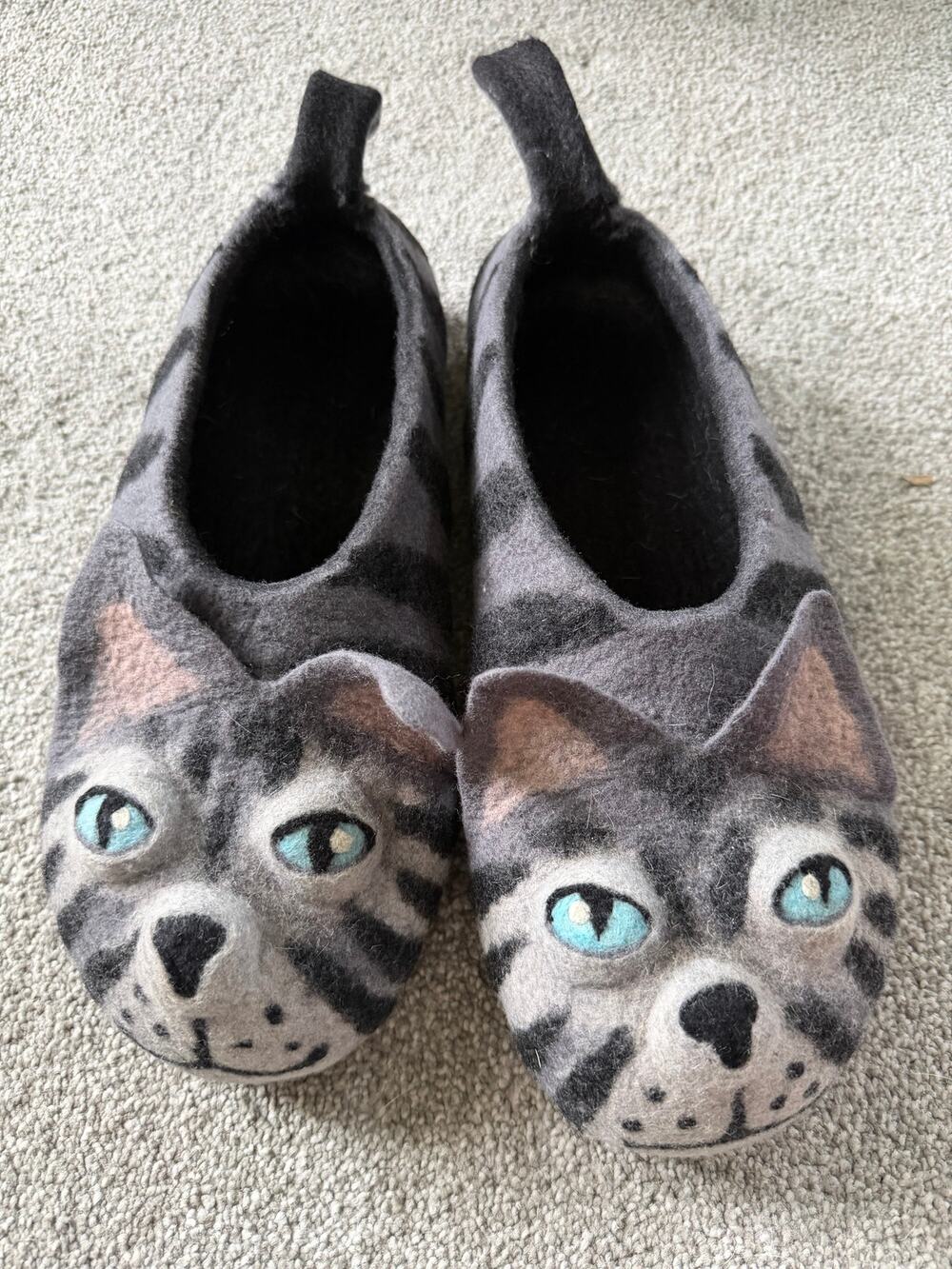 Handmade Felted Wool Cat Kitten Slippers Gray Black Adult Mens 11.5 / XL